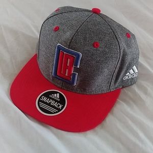 NWT Adidas Red an Gray LA Clippers Snapback